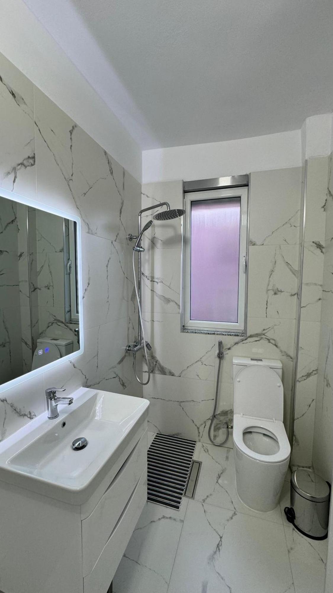 Charming Comfort Apartment Тирана Екстериор снимка