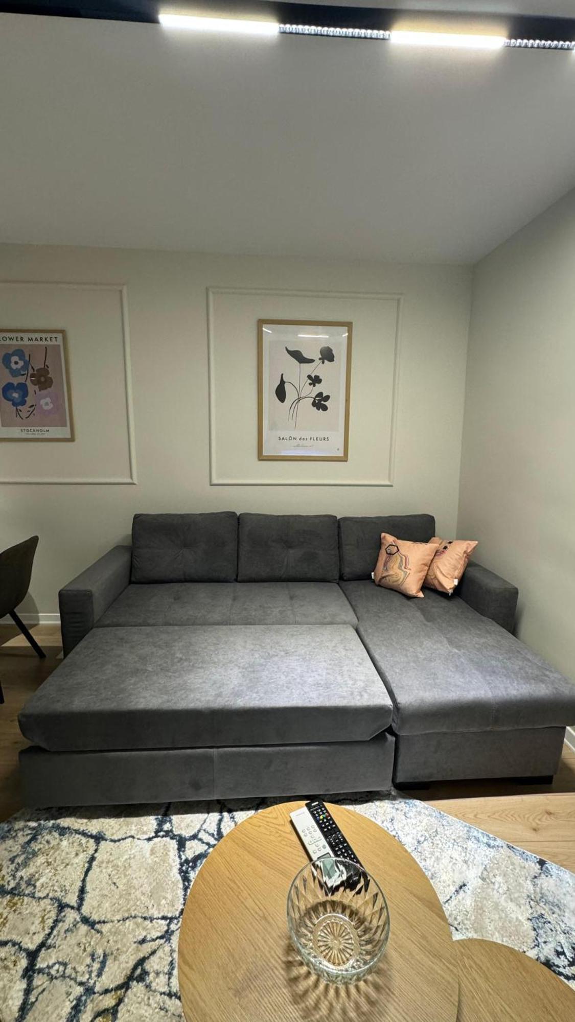 Charming Comfort Apartment Тирана Екстериор снимка