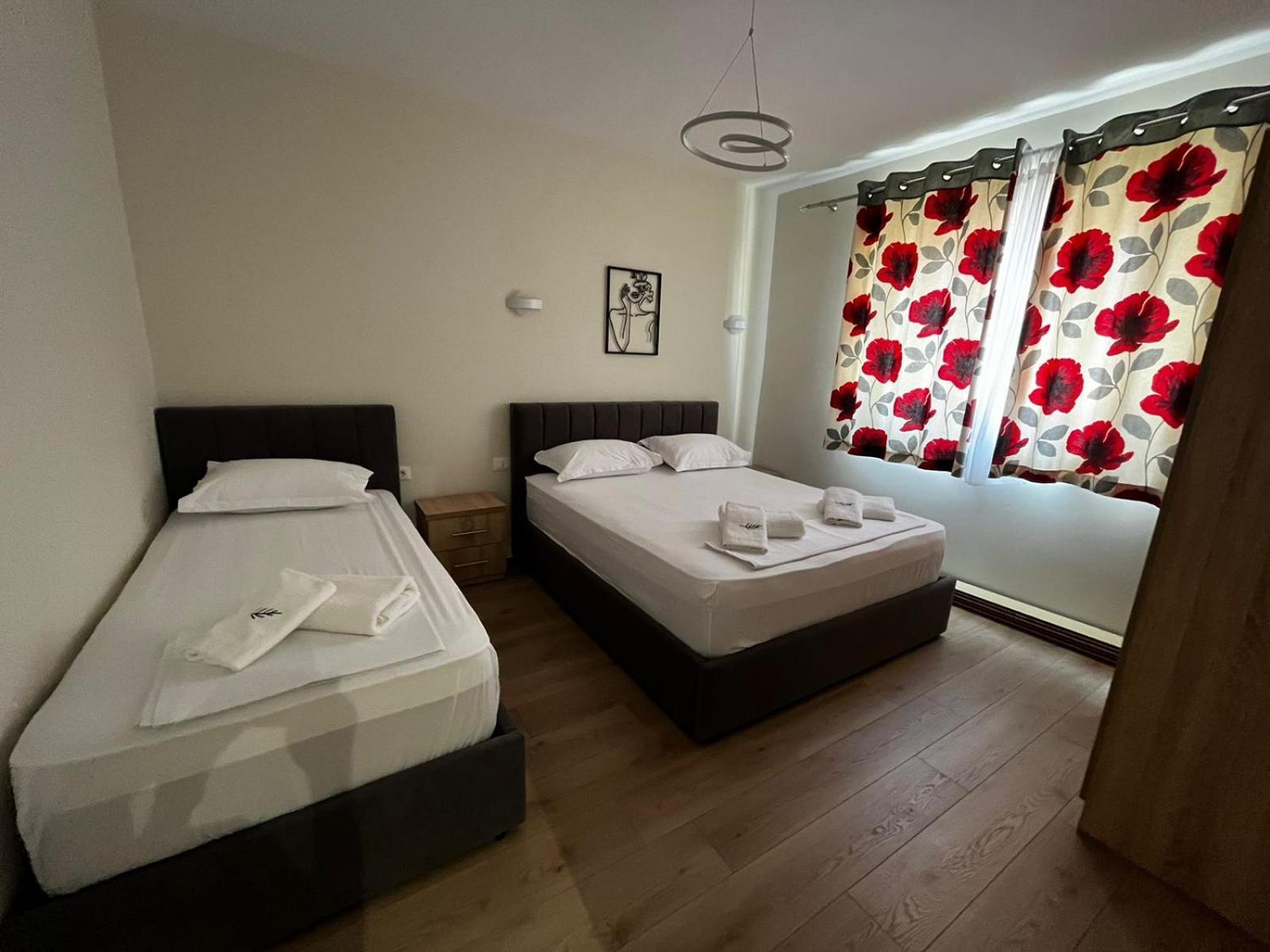 Charming Comfort Apartment Тирана Екстериор снимка