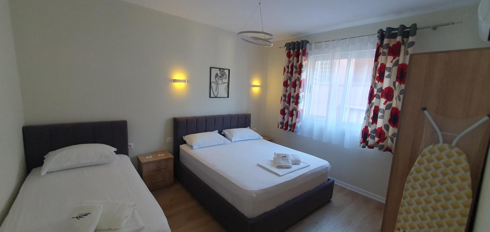 Charming Comfort Apartment Тирана Стая снимка